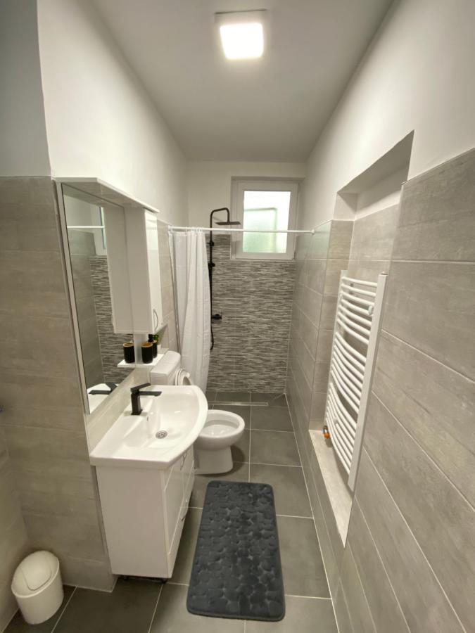 Modern Studio Apartment In The Old Town Sarajewo Zewnętrze zdjęcie